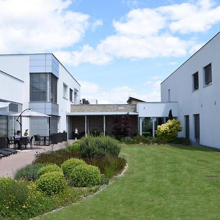 Hotel Harmony Medical & Wellness-Free Parking, 1,8Km From The Center Kroměříž المظهر الخارجي الصورة