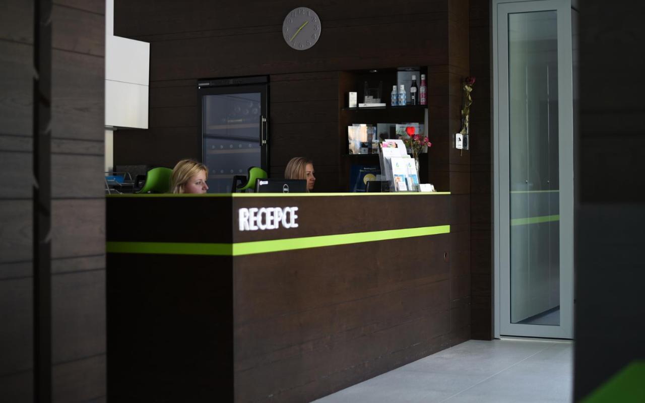 Hotel Harmony Medical & Wellness-Free Parking, 1,8Km From The Center Kroměříž المظهر الخارجي الصورة