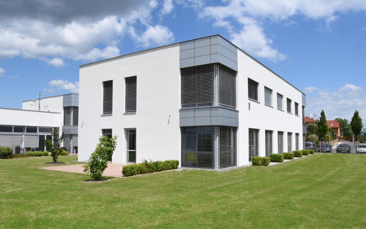 Hotel Harmony Medical & Wellness-Free Parking, 1,8Km From The Center Kroměříž المظهر الخارجي الصورة
