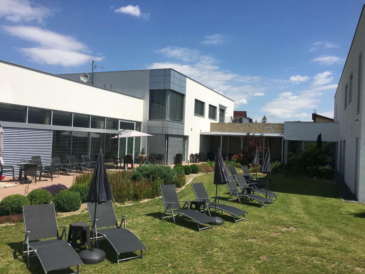 Hotel Harmony Medical & Wellness-Free Parking, 1,8Km From The Center Kroměříž المظهر الخارجي الصورة